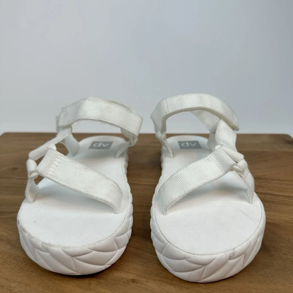 Big Kids Girls Dolce Vita Zaidey‎ White Strappy Casual Comfort Sandals Size 1 Y